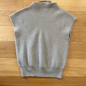 The Reset R Label sweater vest, size XS